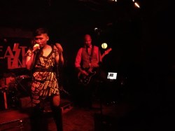 La Fin Absolute Du Monde, LIVE!